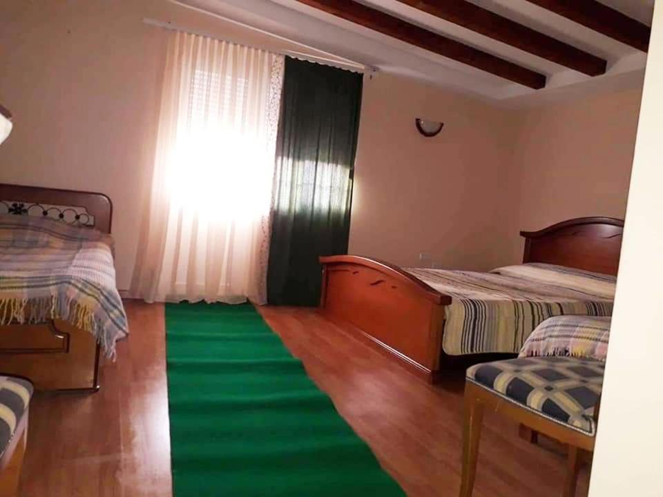 Vila Verd Korce Hotel Exterior foto